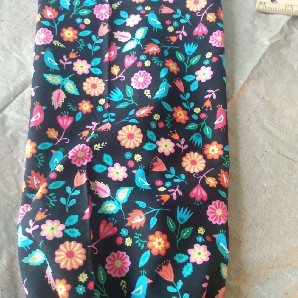 Flowers with birds plastic bag holder